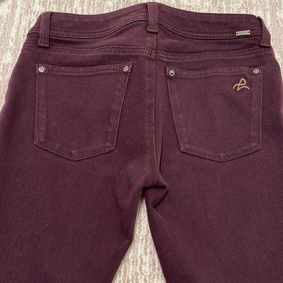 DL1961 Emma legging/jean in a Merlot color size 25 - Picture 4 of 5
